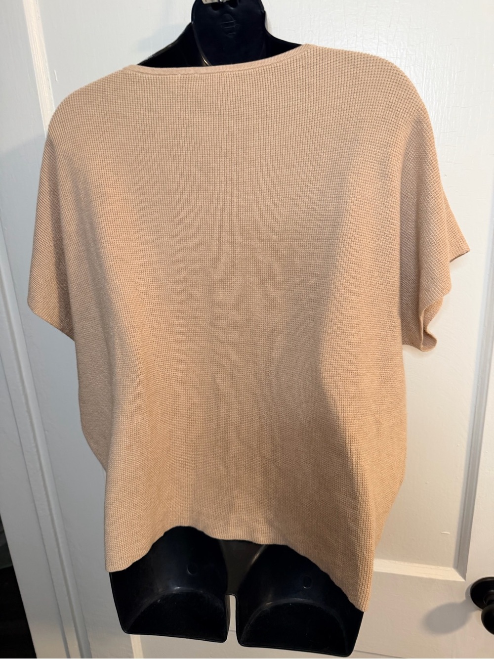 Cyrus Beige Knit Short-Sleeve Blouse - Picture 5 of 7